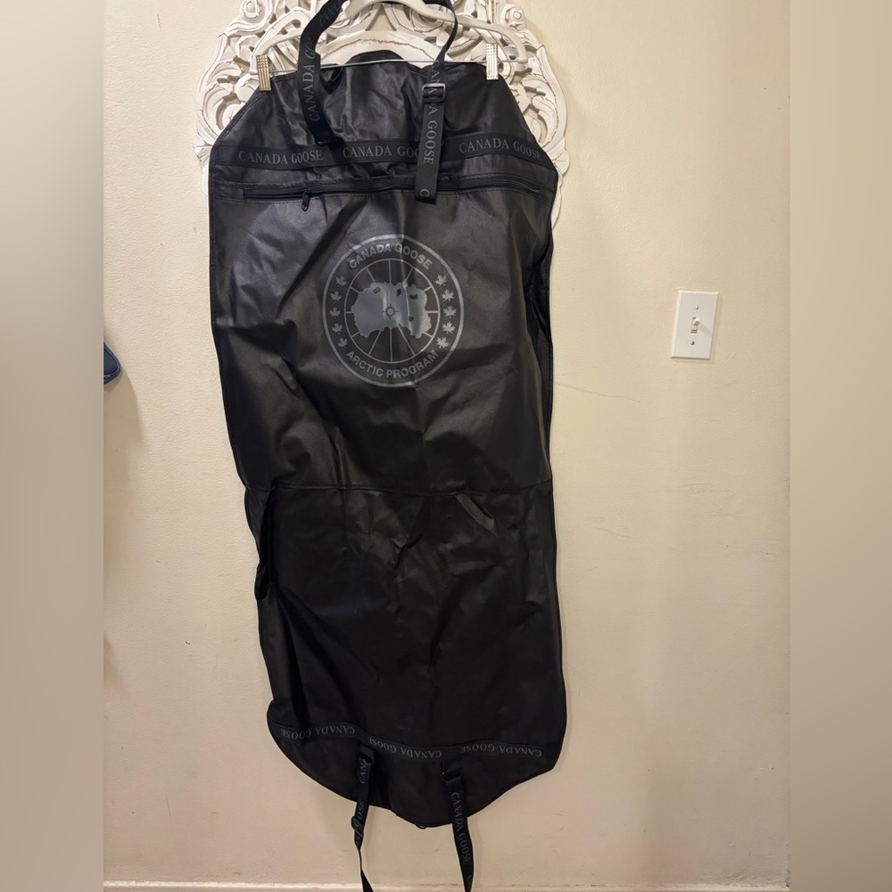 Authentic Canada Goose Logo 52”x24”Snap Button Foldable Black Garment Bag
